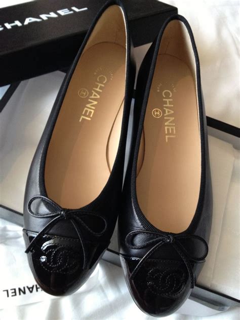 chanel classic flat pumps